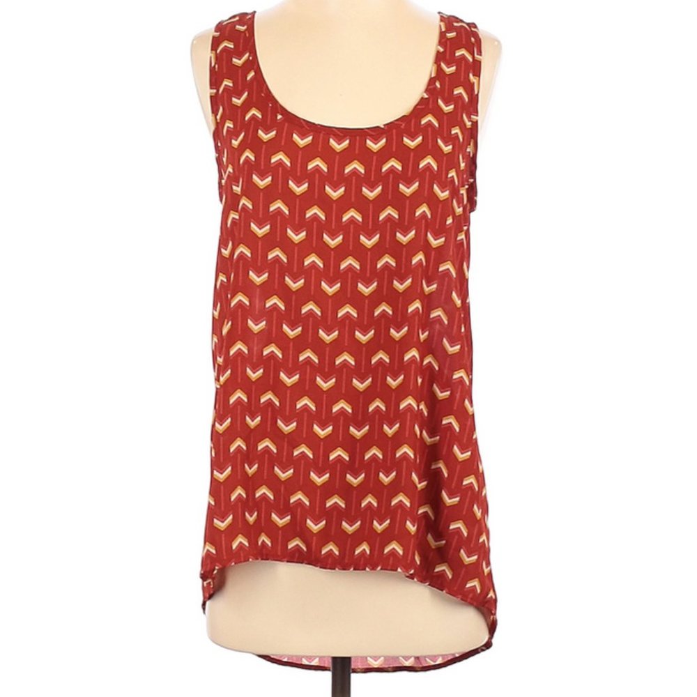Pleione red high/low chevron pattern tank